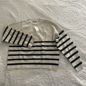 Abercrombie & Fitch Cream and Black Striped Crewneck Sweater